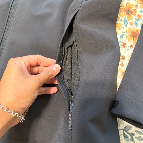 Patagonia Adze Jacket NWT - OBO - Picture 4 of 12